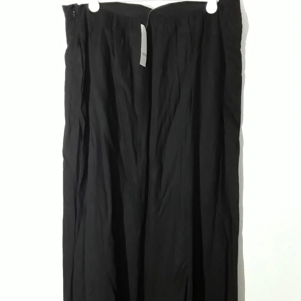 Loft New women black long maxi skirt size 6 New